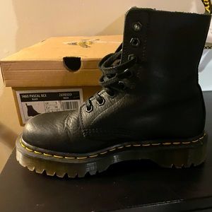 1460 Pascal Bex Dr. Marten’s